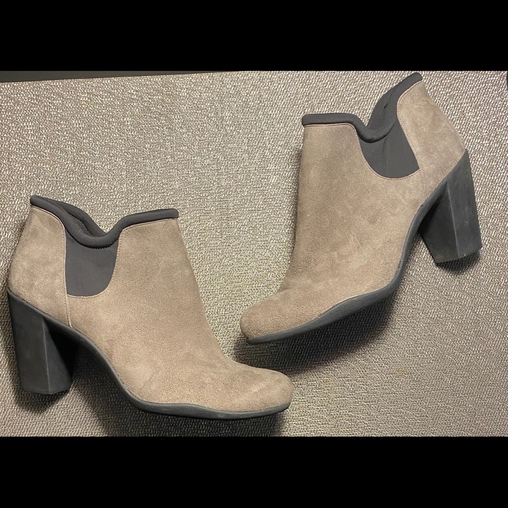 Clarks Women's Adya Bella Bootie Dark Grey Suede